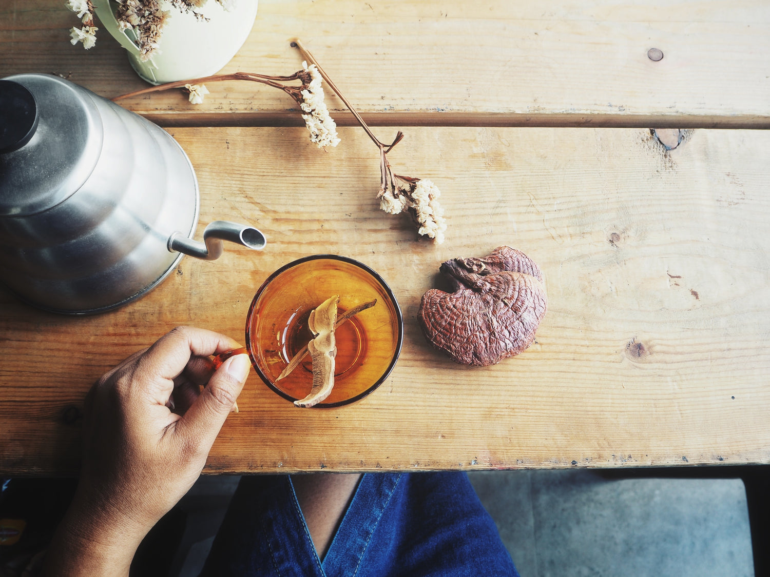 Reishi Mushroom Tea 6 Key Benefits & How to Make It
